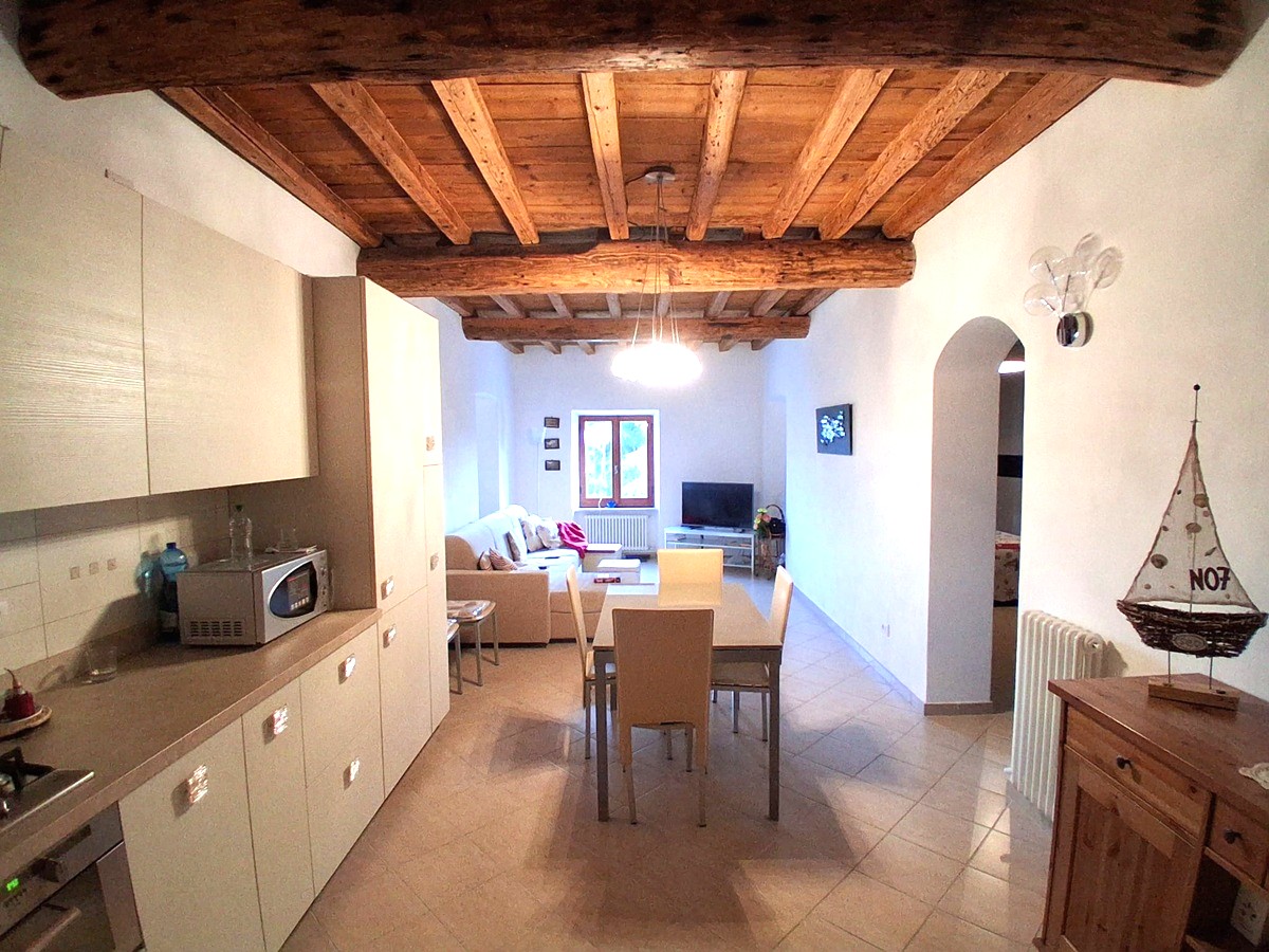 LE GRAZIE # Appartamento centro paese